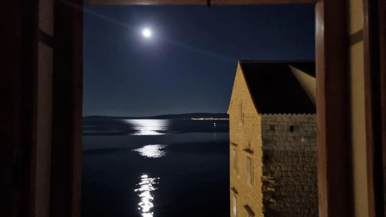 Rotondo Apartments Kastela Croatia