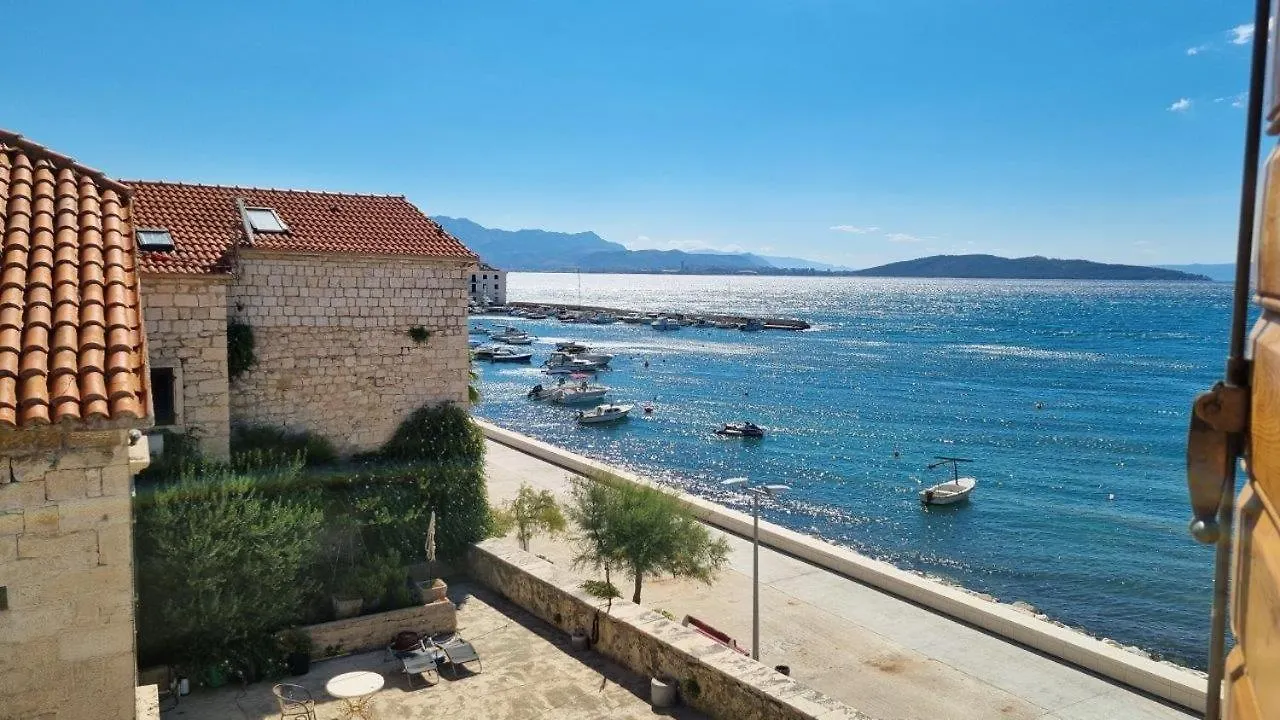 Rotondo Apartments Kastela 0*,  Croatia