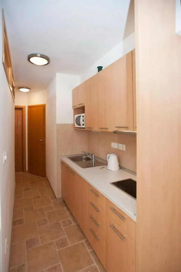 Rotondo Apartments Kastela Croatia